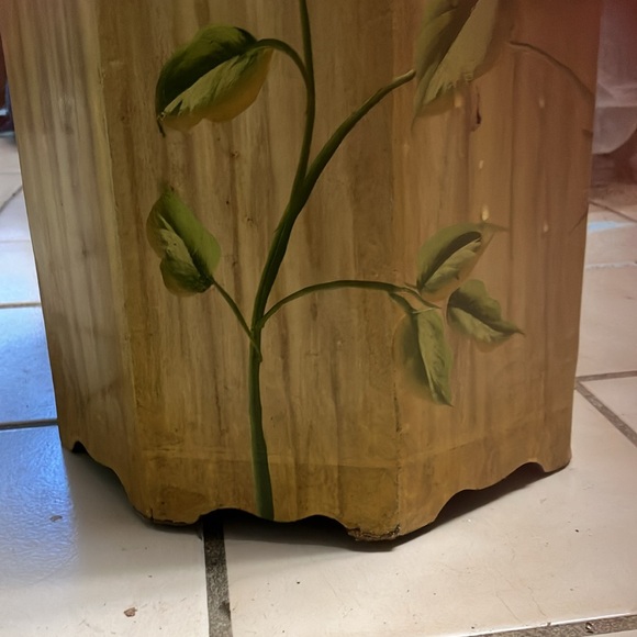 Wooden octagon flower pot with yellow flower pattern. - Picture 2 of 4